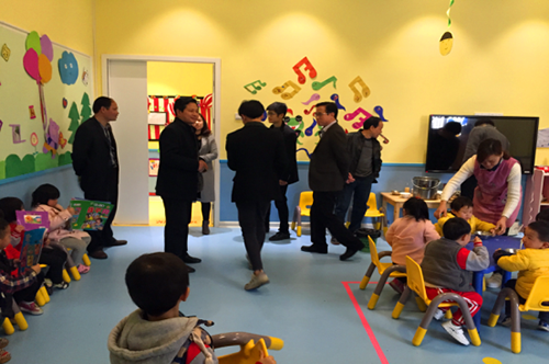 工商学院领导来迪斯尼象湖园参观指导工作