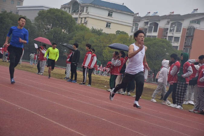 接力比赛.jpg 接力比赛.jpg