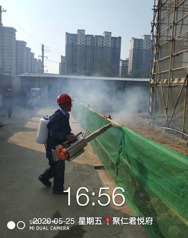 生活区、办公区弥雾机喷洒防蚊药水_副本.jpg